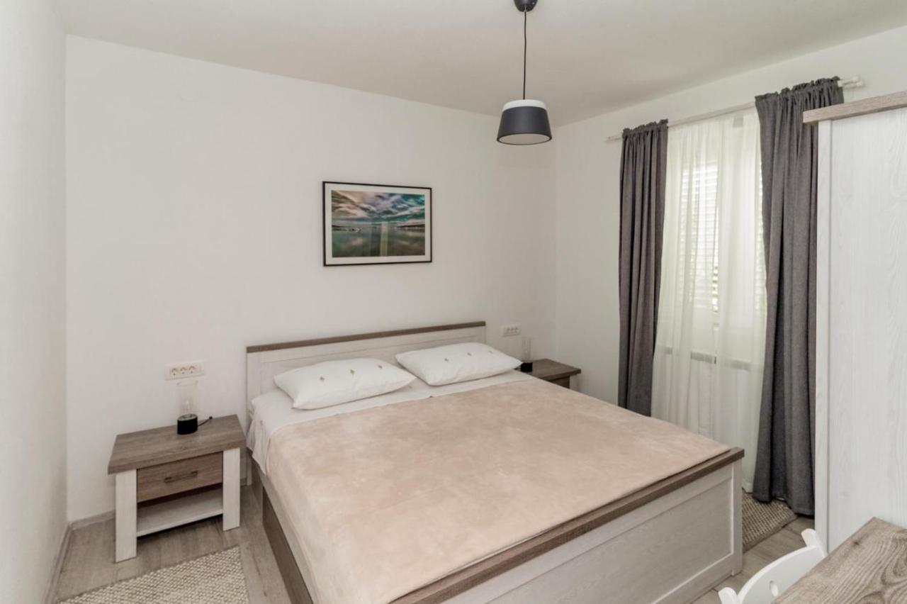 Apartments Happy Sukošan Zewnętrze zdjęcie