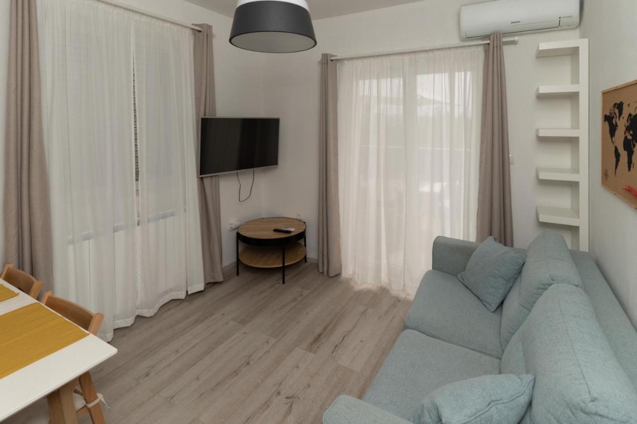 Apartments Happy Sukošan Zewnętrze zdjęcie