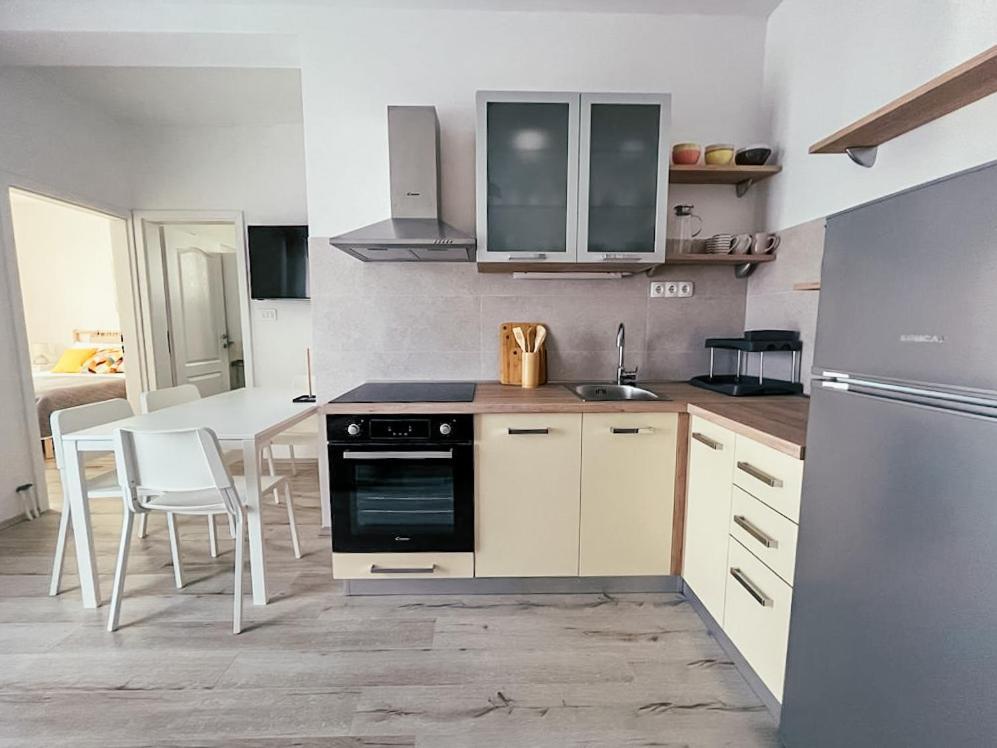 Apartments Happy Sukošan Zewnętrze zdjęcie