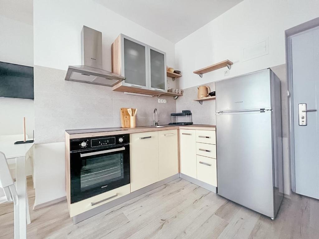 Apartments Happy Sukošan Zewnętrze zdjęcie